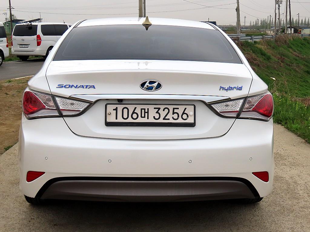 HYUNDAI Sonata - Vista 4
