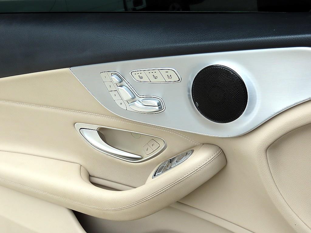 Mercedes Benz C Class - Vista 12