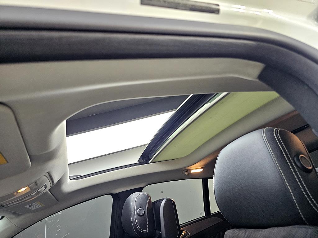 Mercedes Benz GLE Class - Vista 12