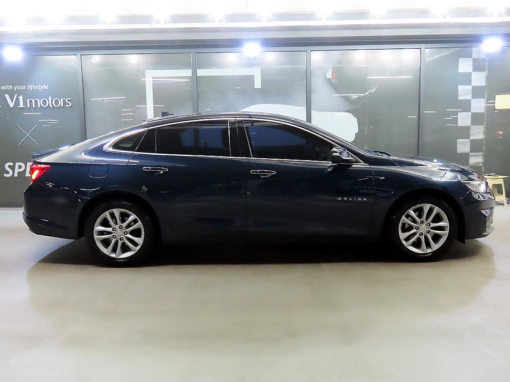 Chevrolet Malibu - Vista 3