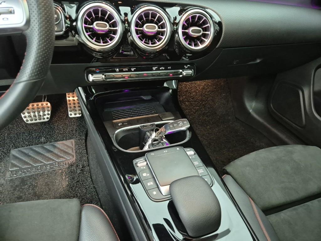 Mercedes Benz CLA Class - Vista 10