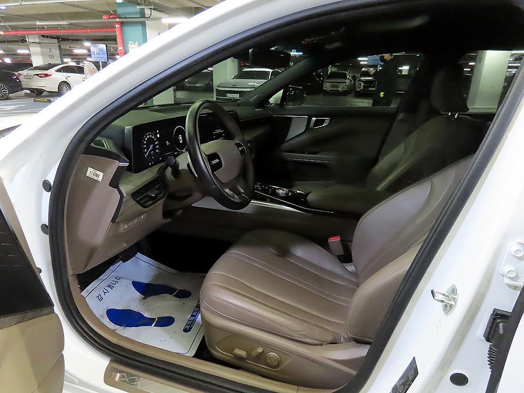 KIA K8 - Vista 6