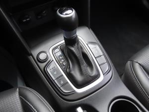 HYUNDAI Kona - Vista 12