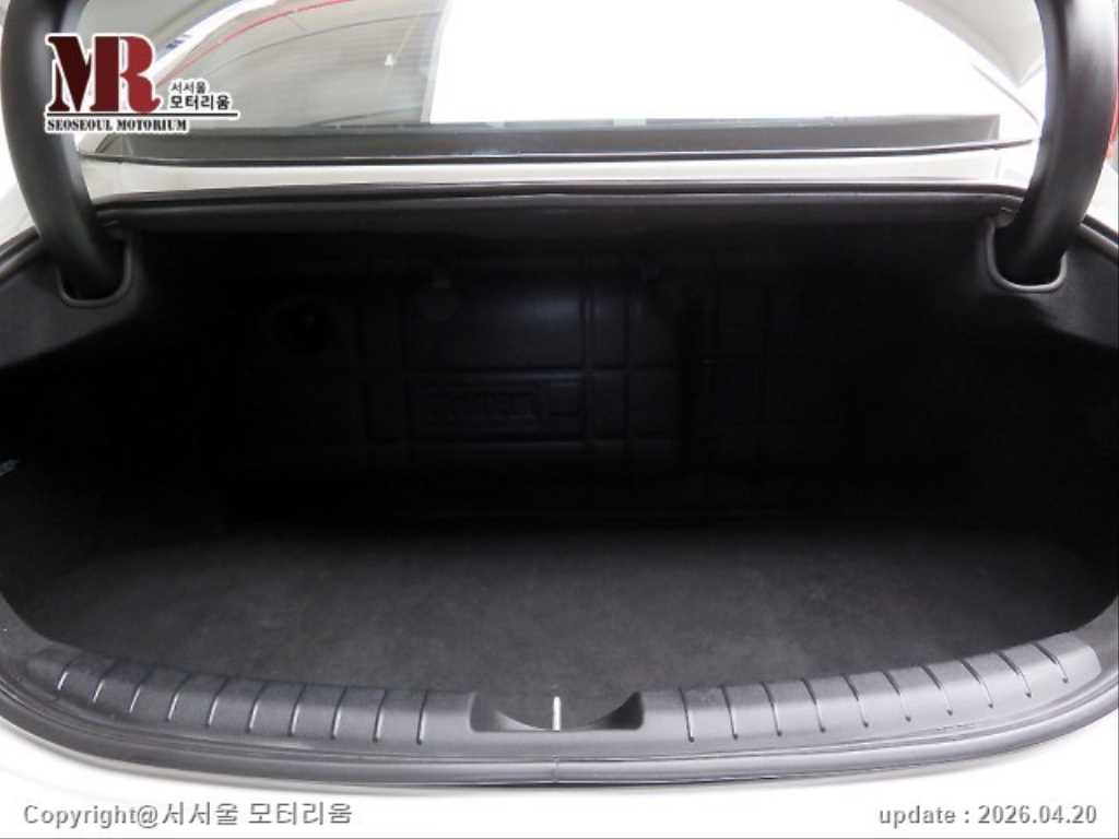 HYUNDAI Grandeur 2017 Blanco - Importación desde Corea - HF Imports Iquique - Foto 18