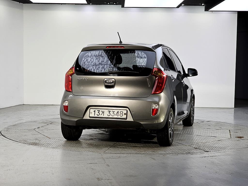KIA Morning - Vista 3