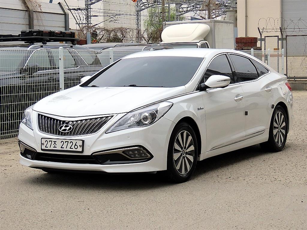 HYUNDAI Grandeur - Vista 2