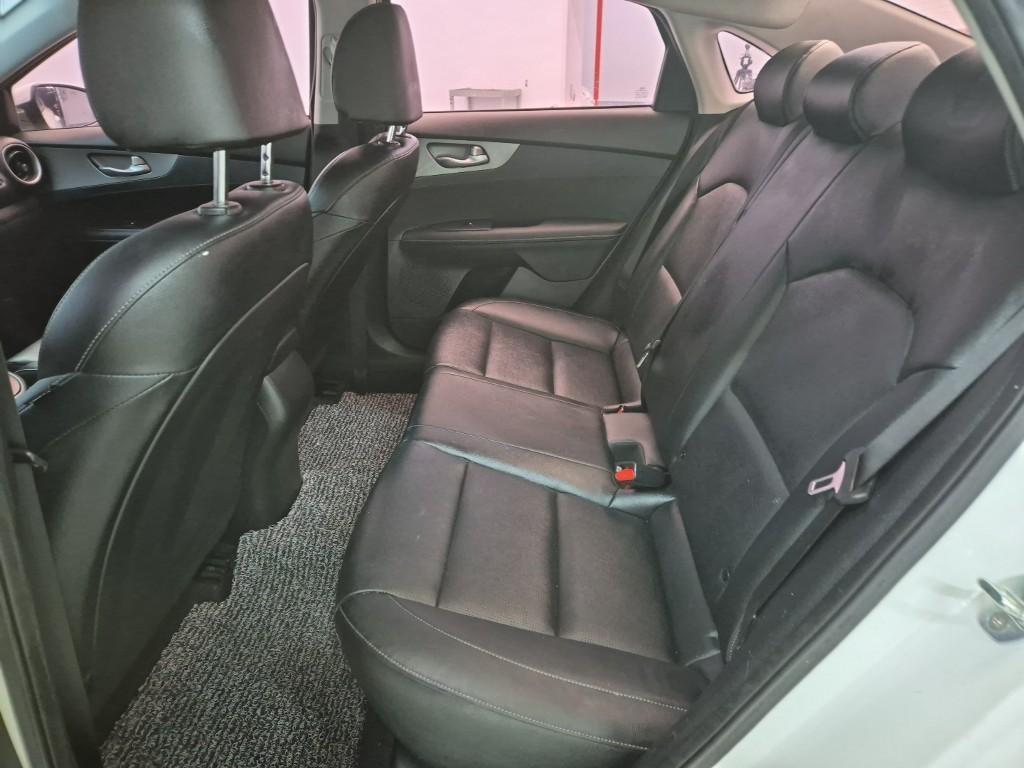 KIA K3 - Vista 12
