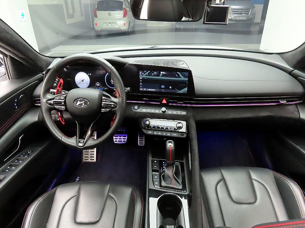 HYUNDAI Avante - Vista 8