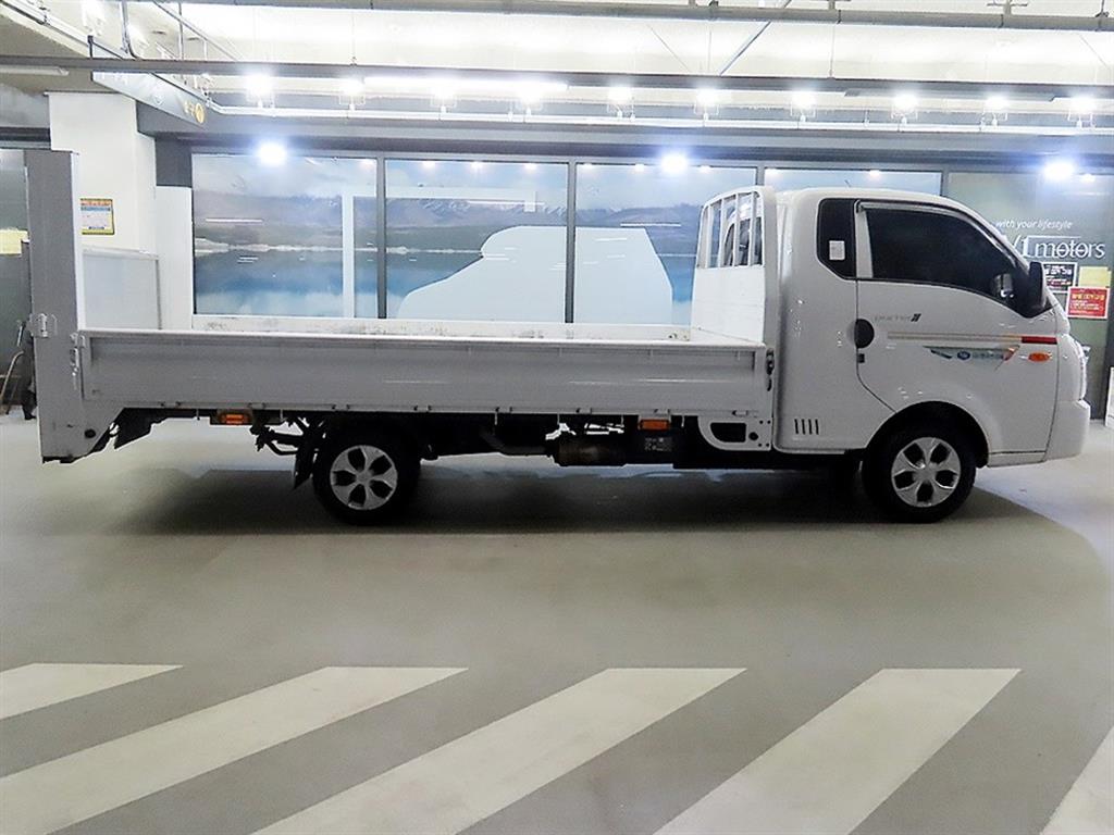 Small Truck Cargo (small) - Vista 3