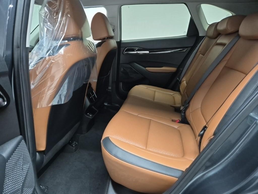 KIA Seltos - Vista 12