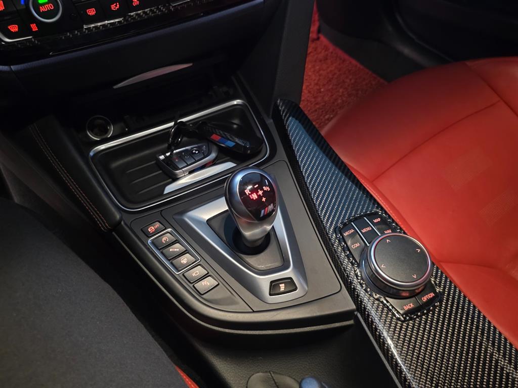 BMW 3 series 2018 Amarillo - Importación desde Corea - HF Imports Iquique - Foto 15