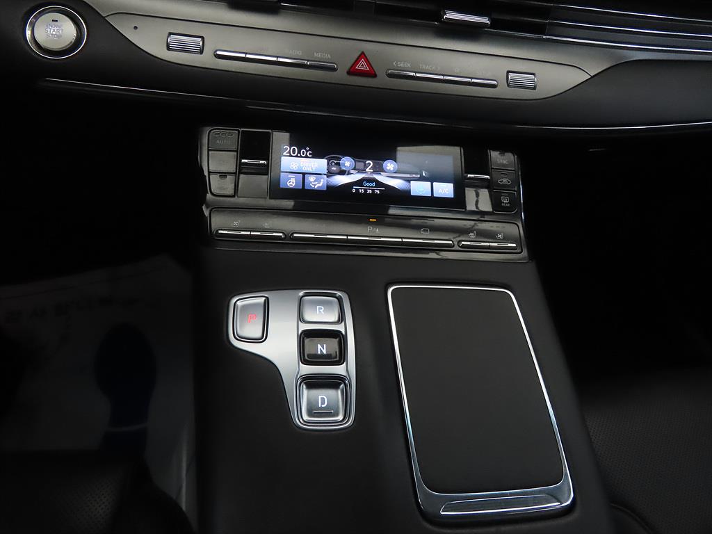 HYUNDAI Grandeur - Vista 11