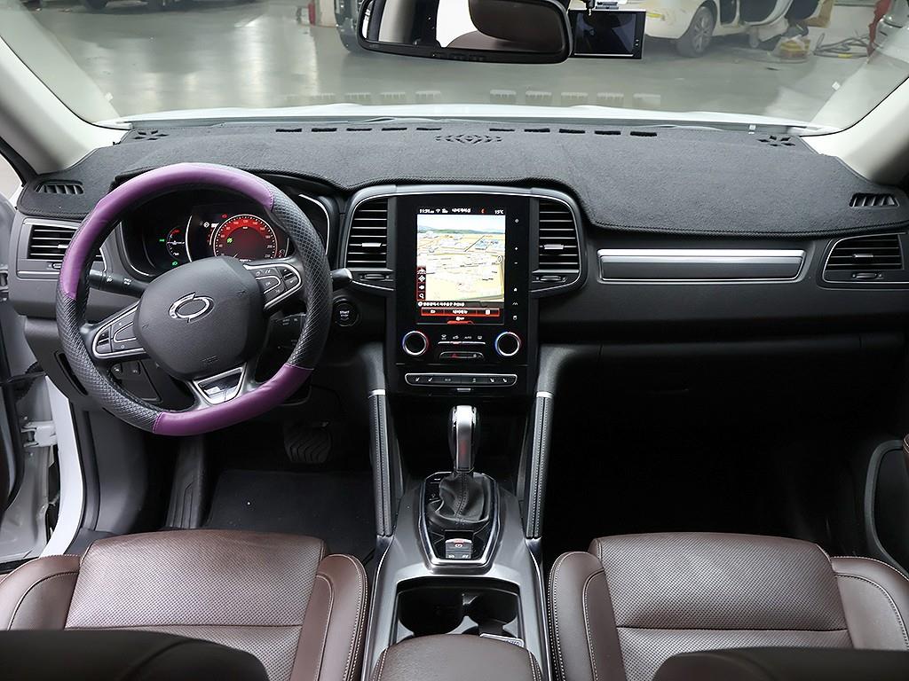 SAMSUNG QM6 - Vista 9