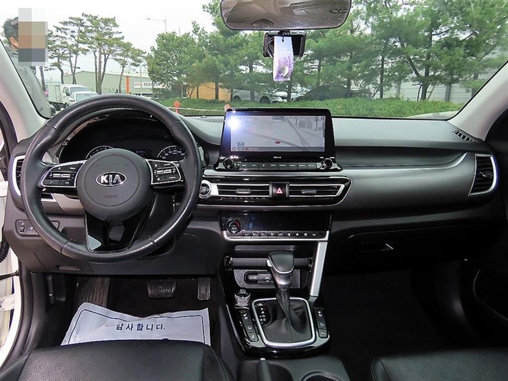 KIA Seltos - Vista 7