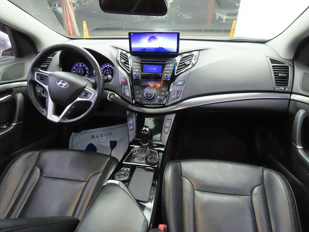 HYUNDAI i40 - Vista 5