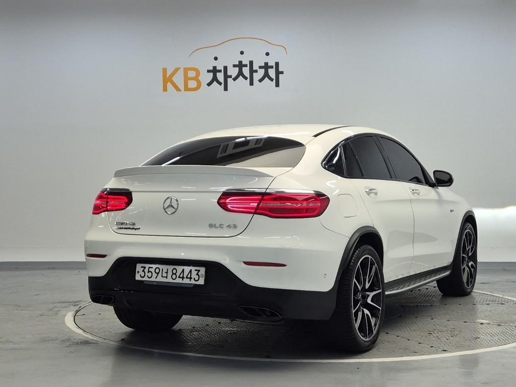 Mercedes Benz GLC Class - Vista 3