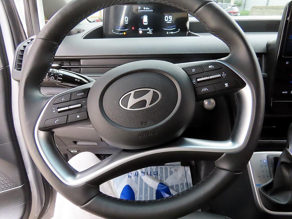 HYUNDAI Staria - Vista 9