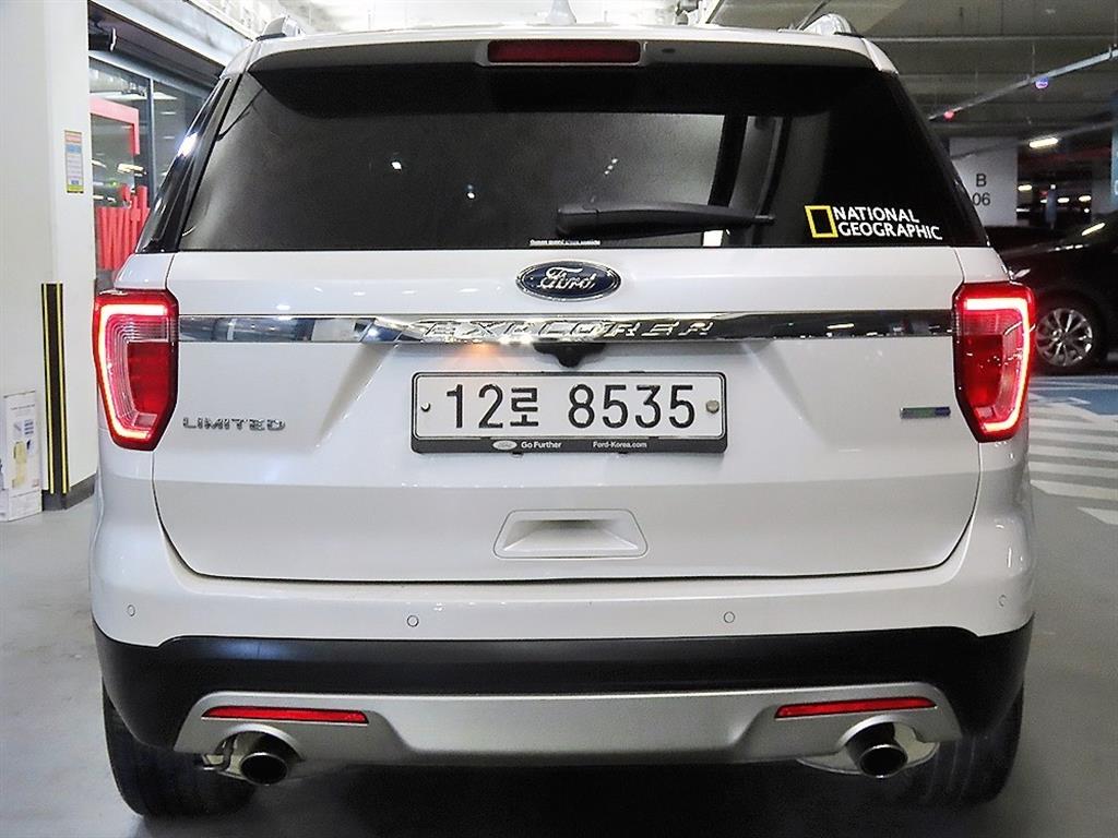 Ford Explorer - Vista 5
