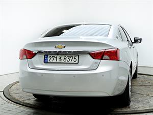 Chevrolet Impala - Vista 6