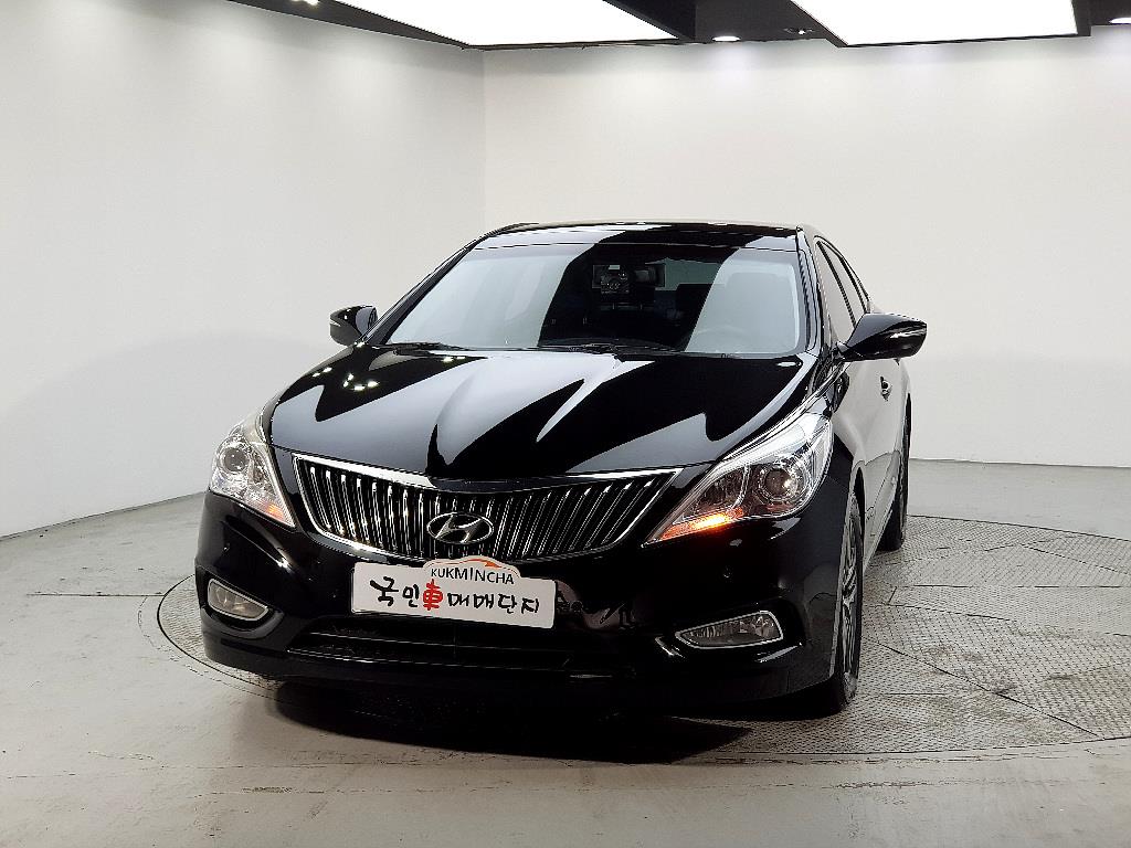 HYUNDAI Grandeur - Vista 2