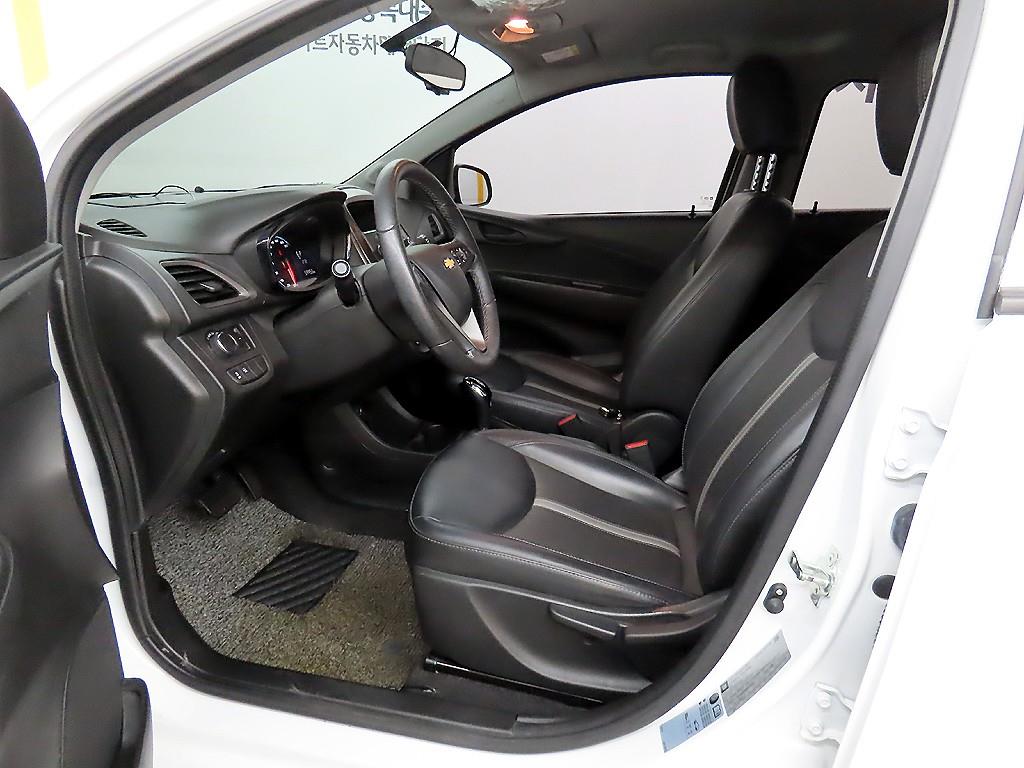 Chevrolet Spark - Vista 5