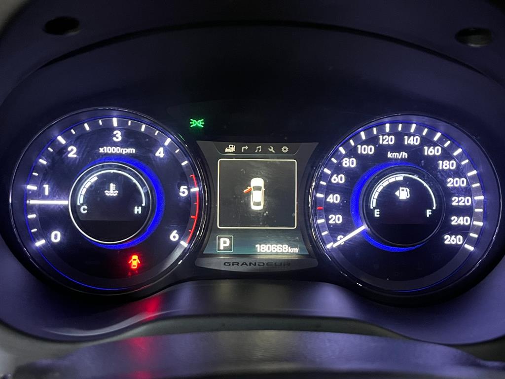 HYUNDAI Grandeur 2015 Plateado - Importación desde Corea - HF Imports Iquique - Foto 15