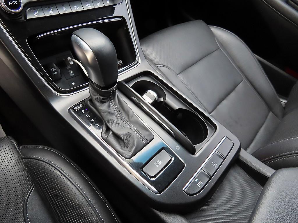 HYUNDAI Grandeur - Vista 10