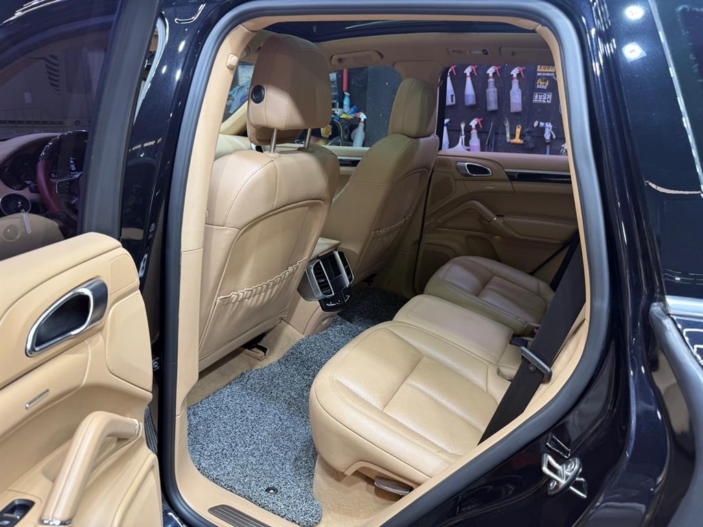 Porsche Cayenne - Vista 8