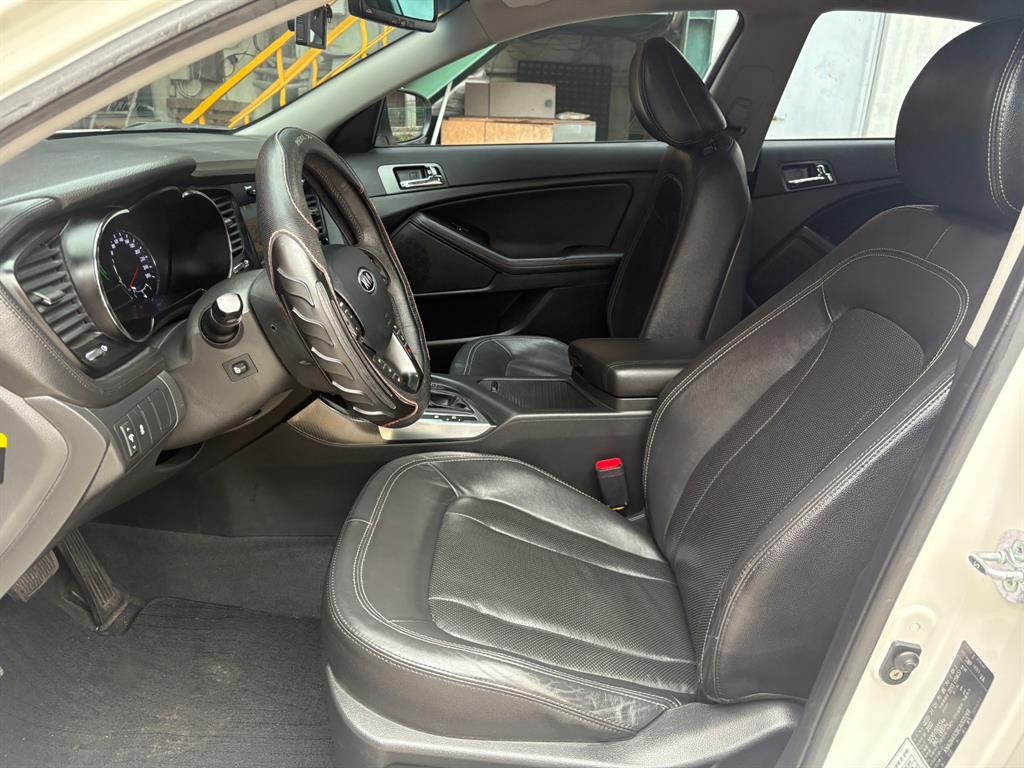 KIA K5 - Vista 10