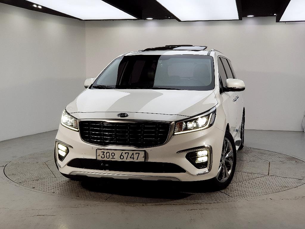 KIA Carnival - Vista 2