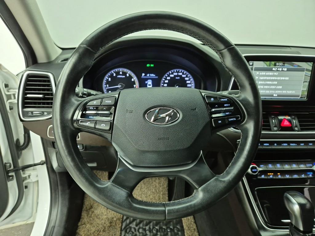 HYUNDAI Grandeur - Vista 9