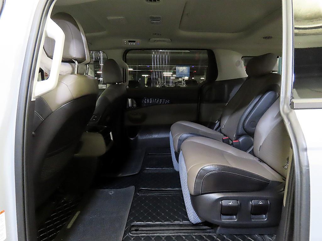 KIA Carnival - Vista 7