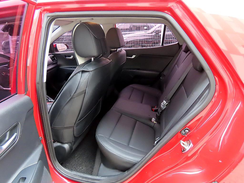 KIA Stonic - Vista 6