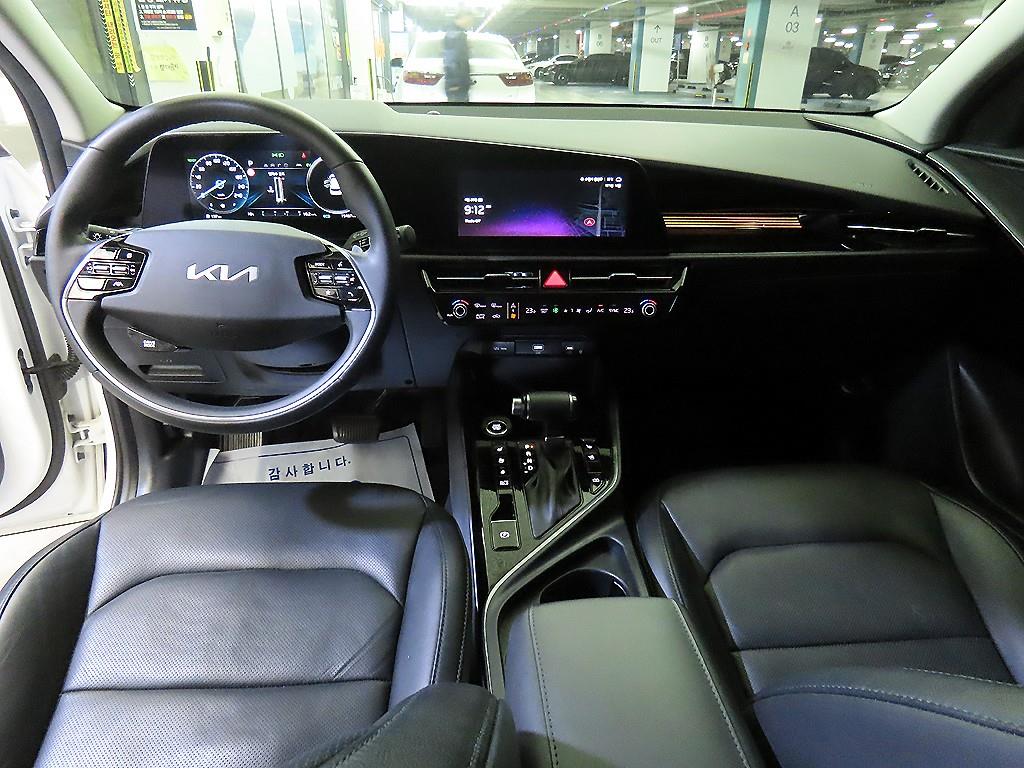 KIA Niro - Vista 10
