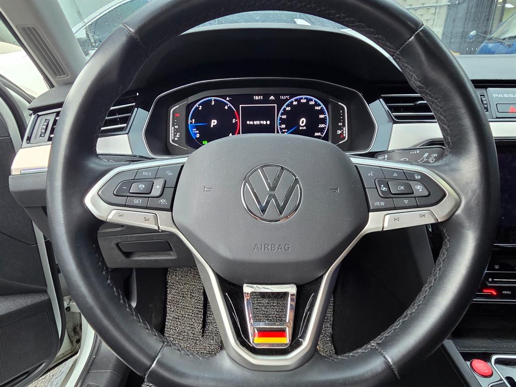 Volkswagen Passat - Vista 10
