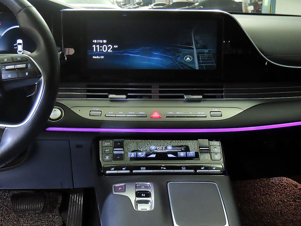 HYUNDAI Grandeur - Vista 11
