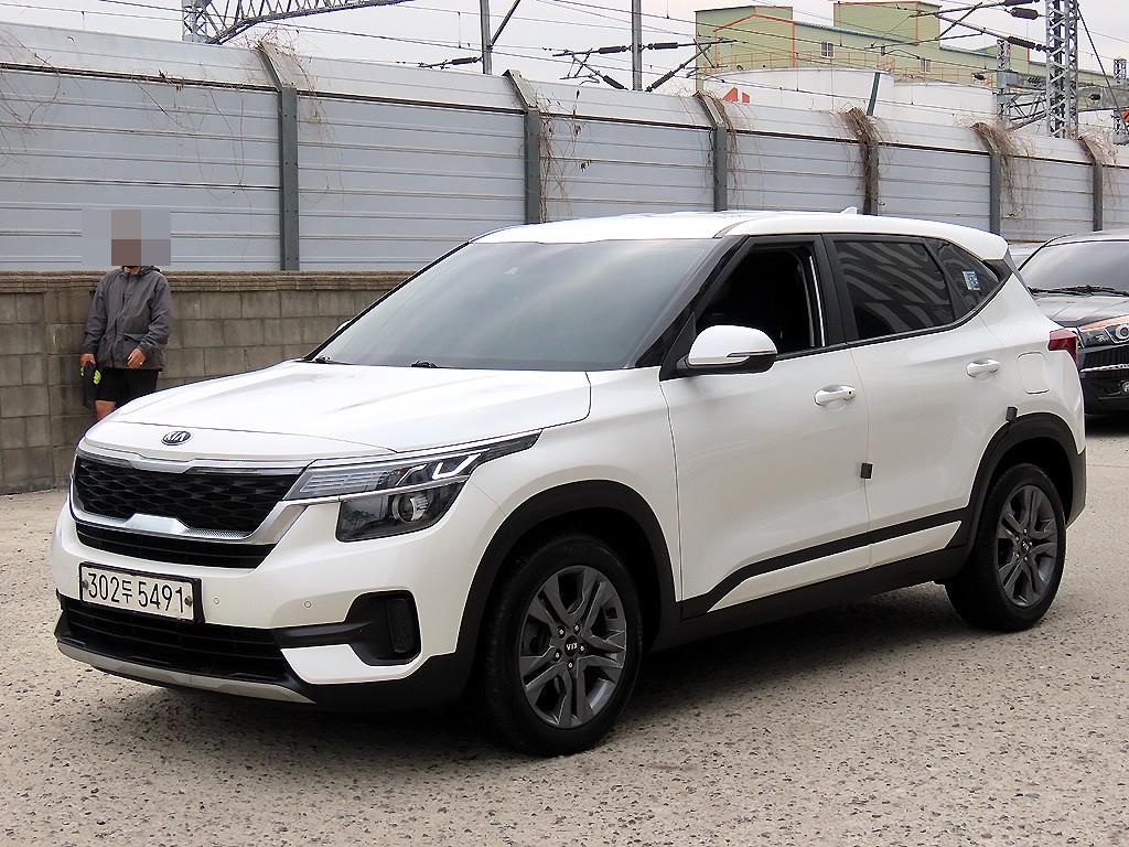 KIA Seltos - Vista 2