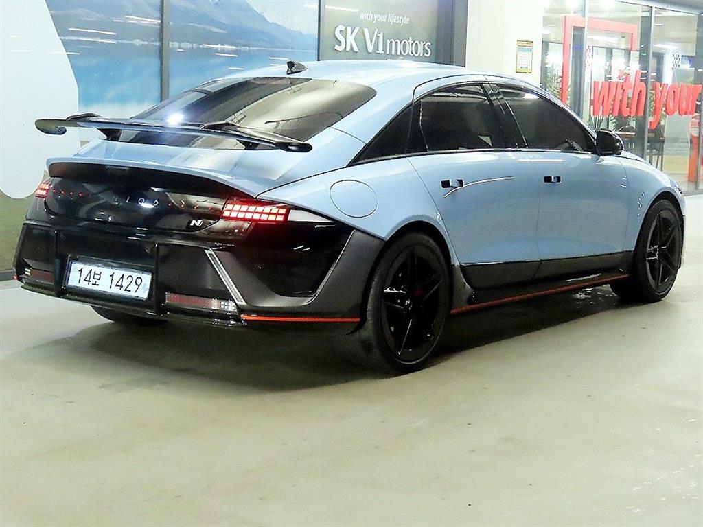 HYUNDAI Ioniq 6 - Vista 4