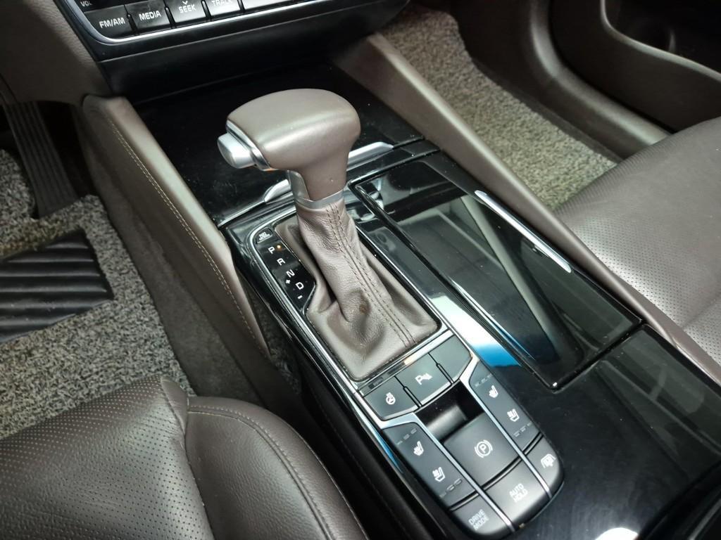 KIA K7 - Vista 12