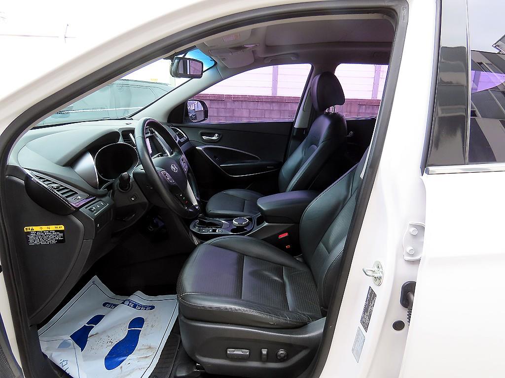 HYUNDAI Santa Fe - Vista 5