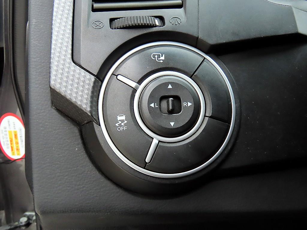 Ssangyong Korando - Vista 12