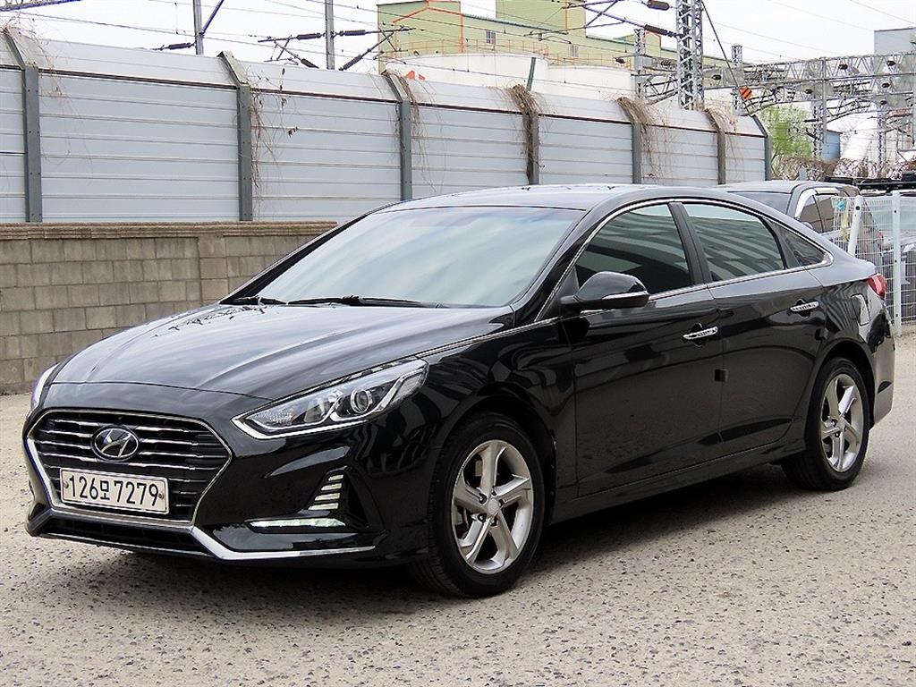 HYUNDAI Sonata - Vista 2