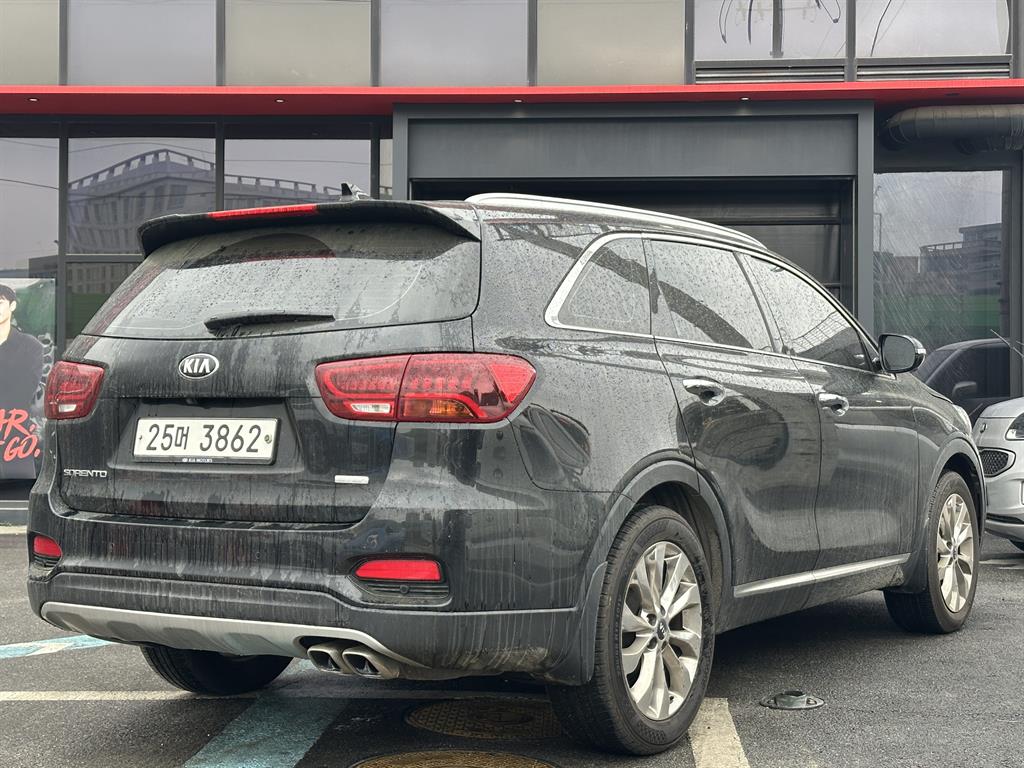 KIA Sorento - Vista 4