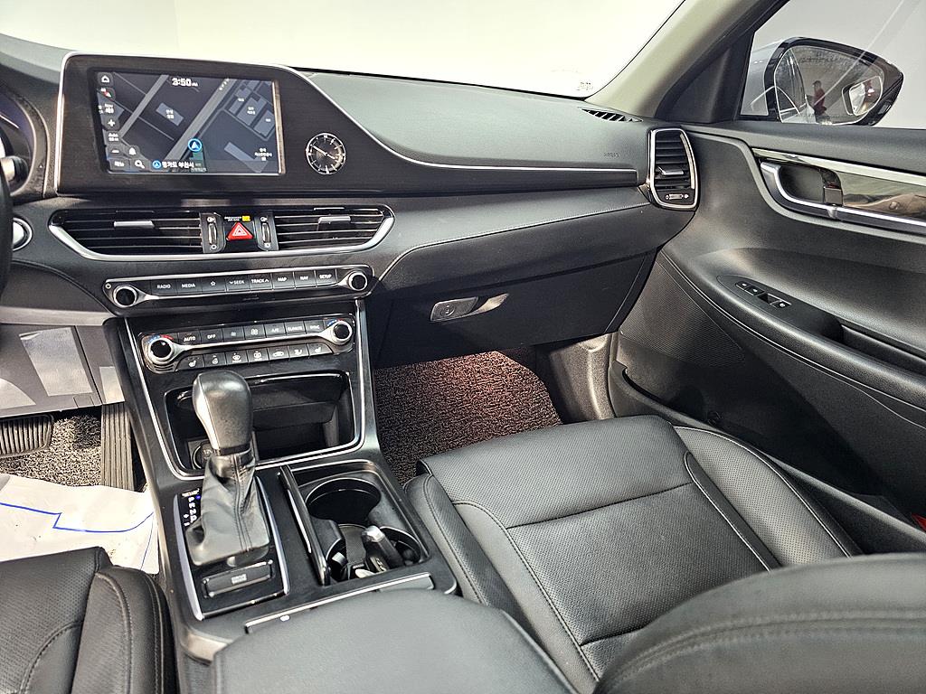 HYUNDAI Grandeur - Vista 10