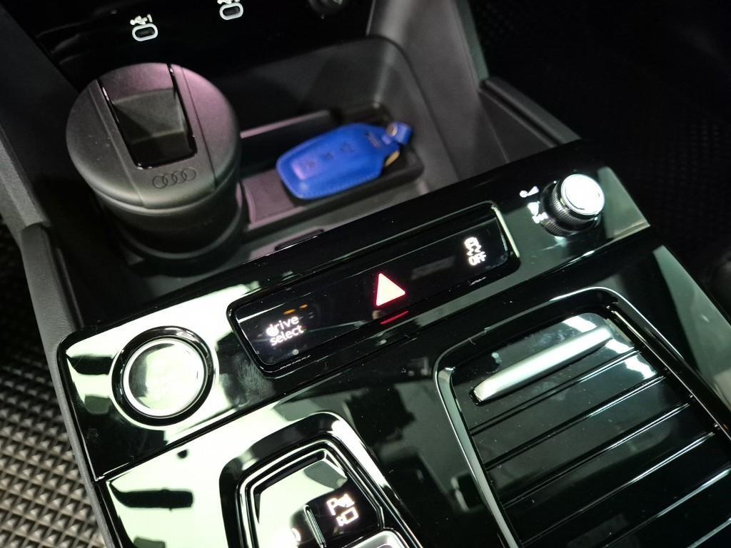 Audi Q6 e-tron 2025 Negro - Importación desde Corea - HF Imports Iquique - Foto 17