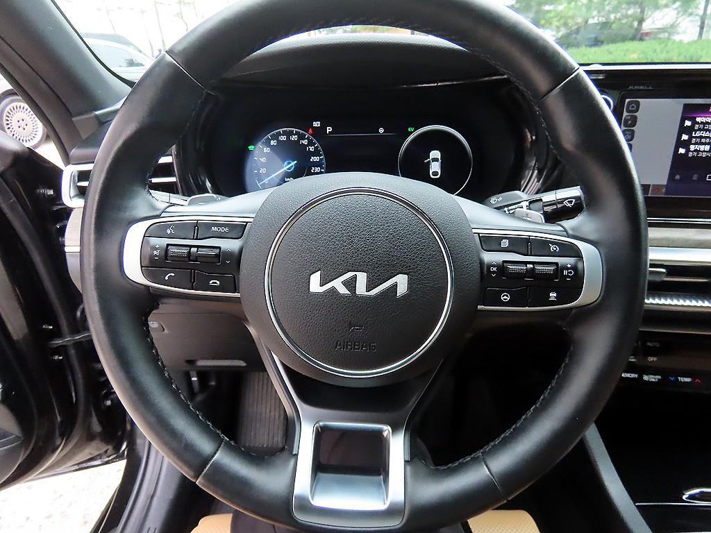 KIA K5 - Vista 8