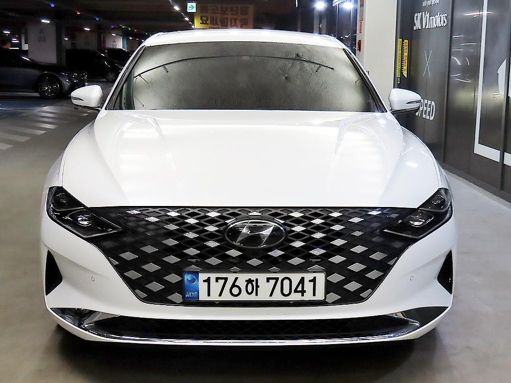 HYUNDAI Grandeur - Vista 2
