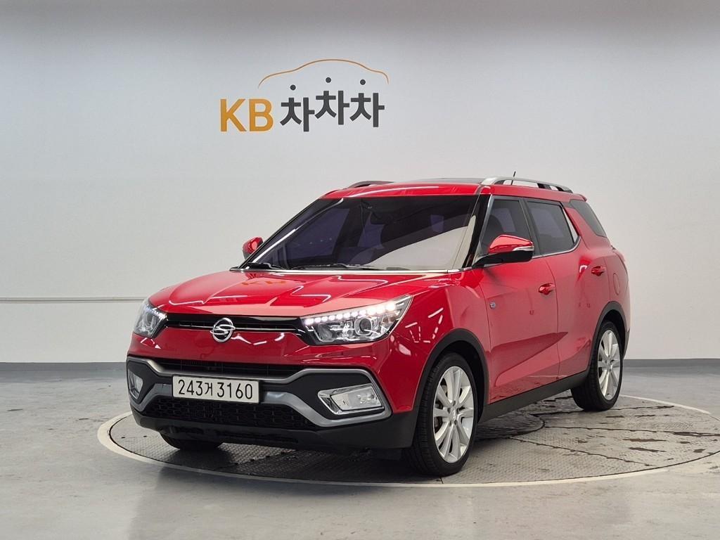 Ssangyong Tivoli 2017 Rojo - Importación desde Corea - HF Imports Iquique - Foto 1