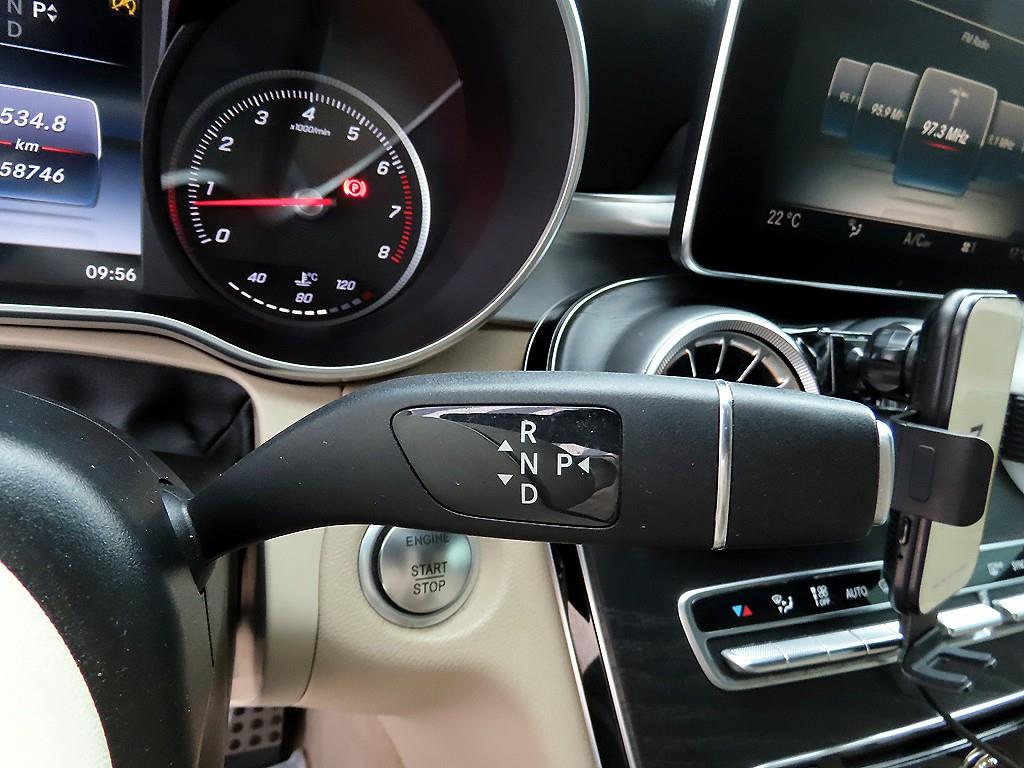 Mercedes Benz C Class - Vista 11