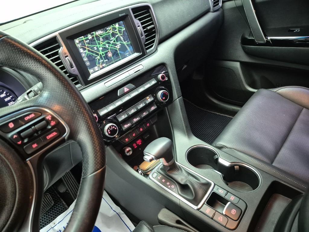 KIA Sportage - Vista 10